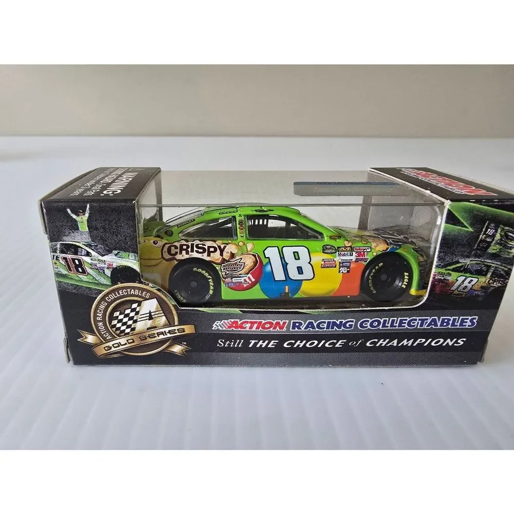 Kyle Busch 2015 M&M's Crispy Championship 1:64 Car - Picture 3 of 8
